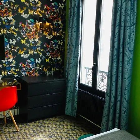 Hotel Noir 3*