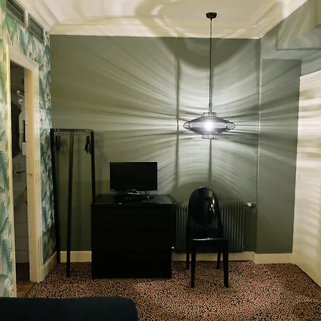 Noir Hotel 3*