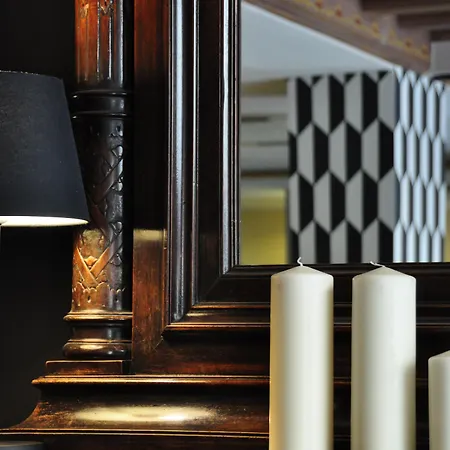 Noir Hotel Paris