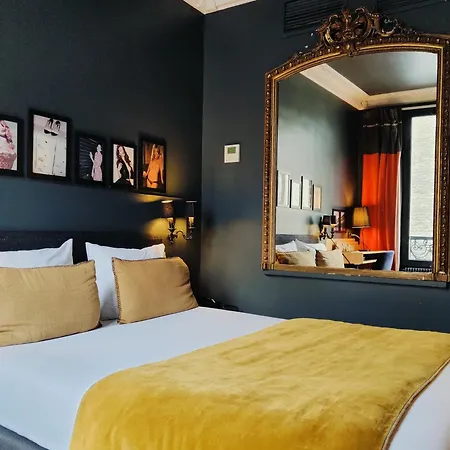 Noir 3*