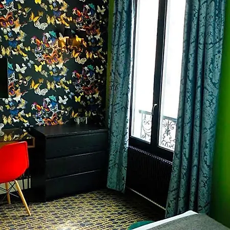Hotel Noir