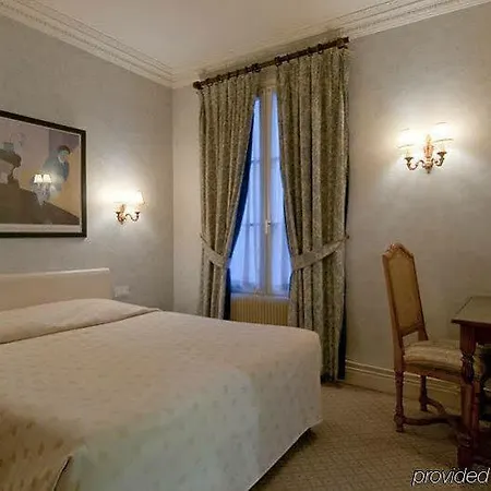 Hotel Noir 3*