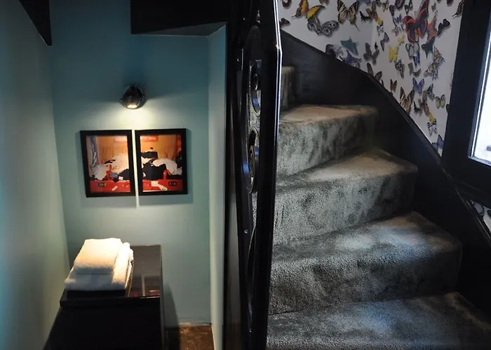 Noir Hotel 3*