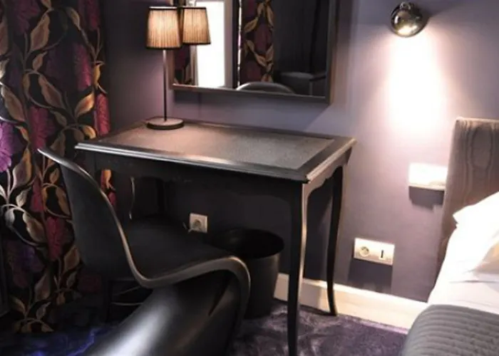 Hotel Noir 3*