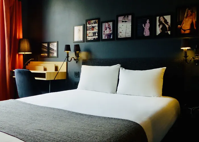 Noir Hotel 3*